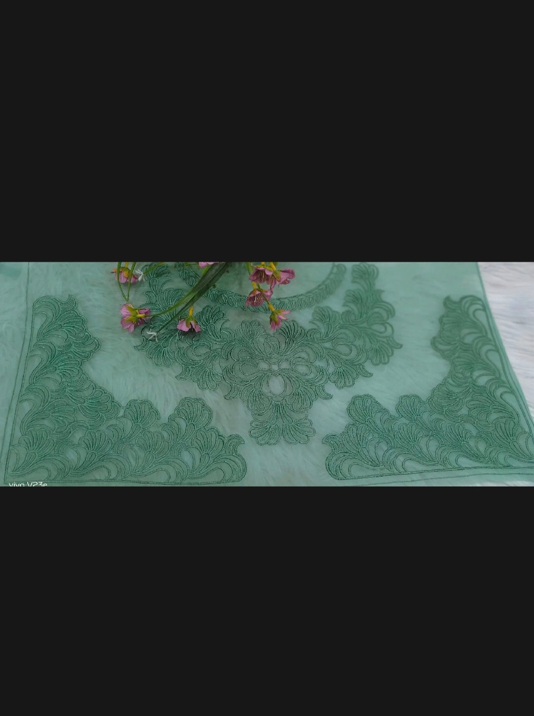 Double organza tread embroidery neckline with two corners 